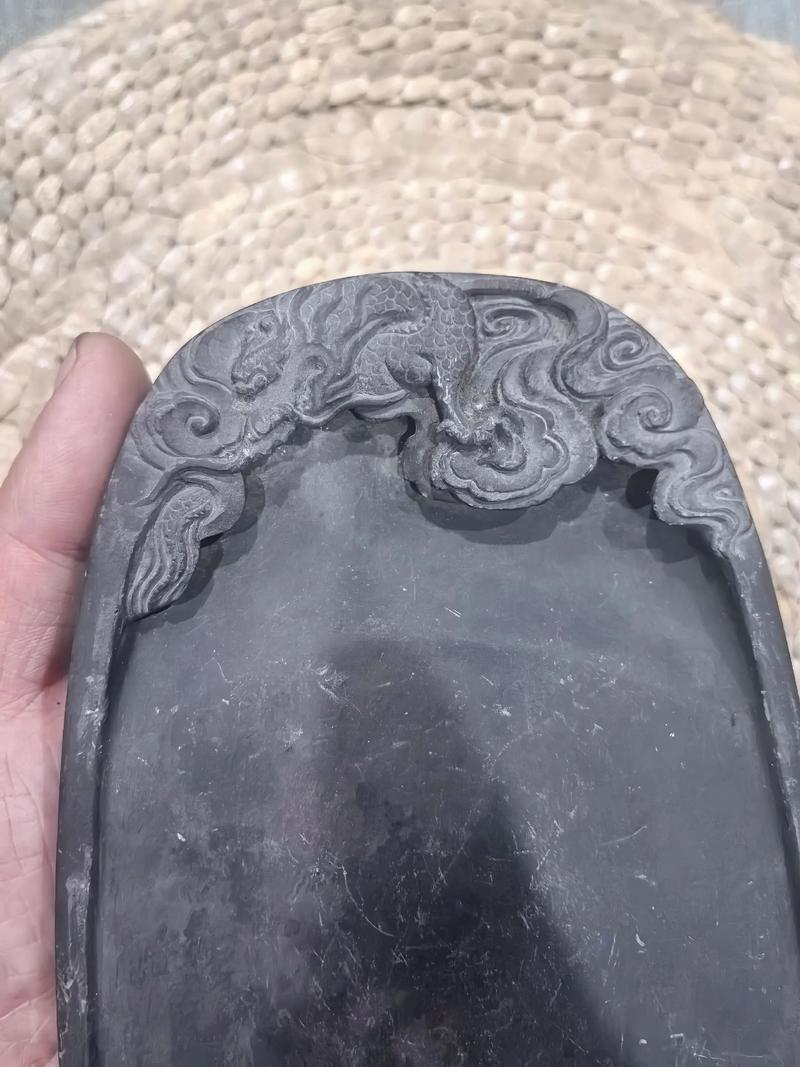 端砚定制：一方石砚之上的艺术与传承